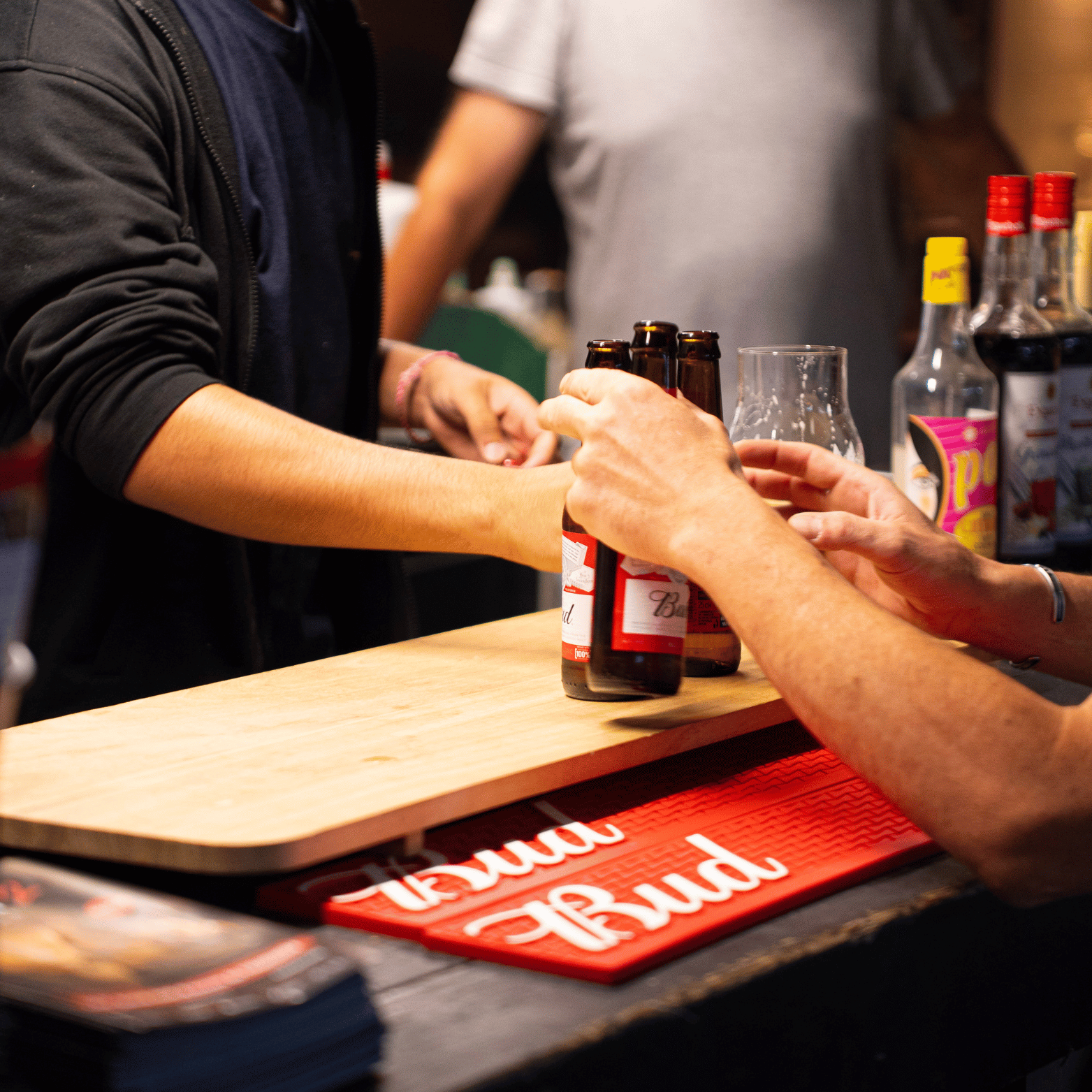 Snack en bord de rivière en Ardèche